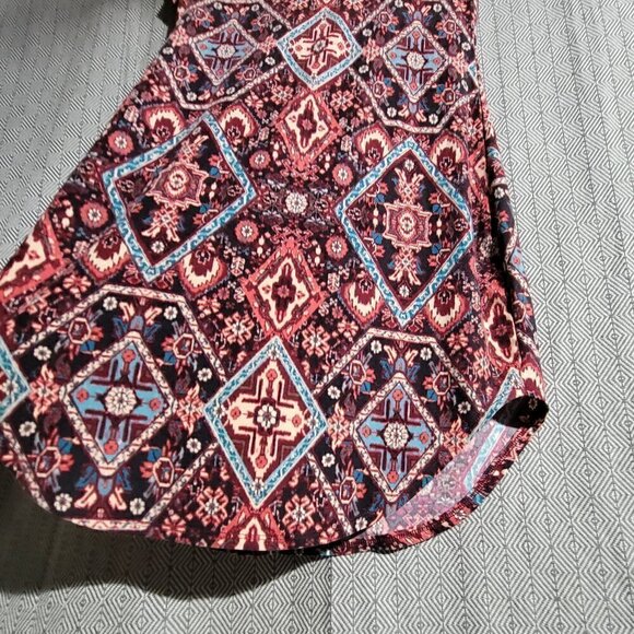 No Boundaries Maroon Multicolored Aztec Design Midi Form Fitting Dress Size Larg - Picture 5 of 8